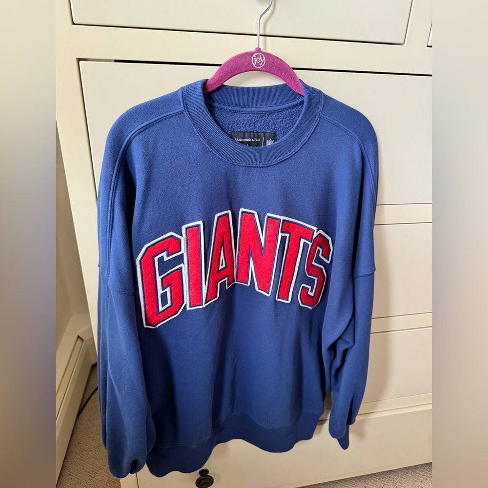 Abercrombie & Fitch Giants Crewneck